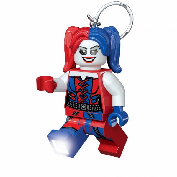 Vyberte si stylovou klíčenku s motivem jednoho z DC super hrdinů a dopřejte si opravdu originální přívěšek na klíče s puncem kvality značky LEGO.