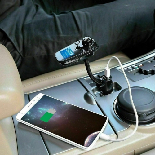 FM Transmitter s bluetooth do auta disponuje velkým kontrastním a přehledným multifunkčním displejem. 