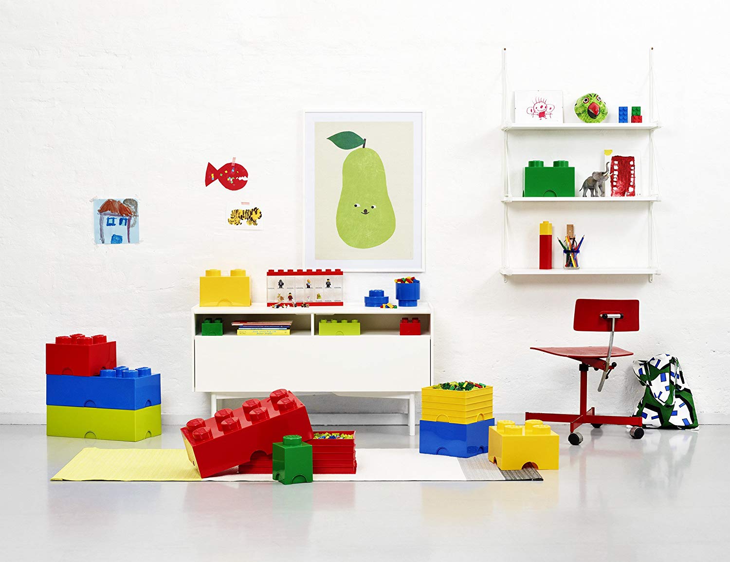 Stylové LEGO doplňky perfektně oživí dětský pokoj či kancelář.