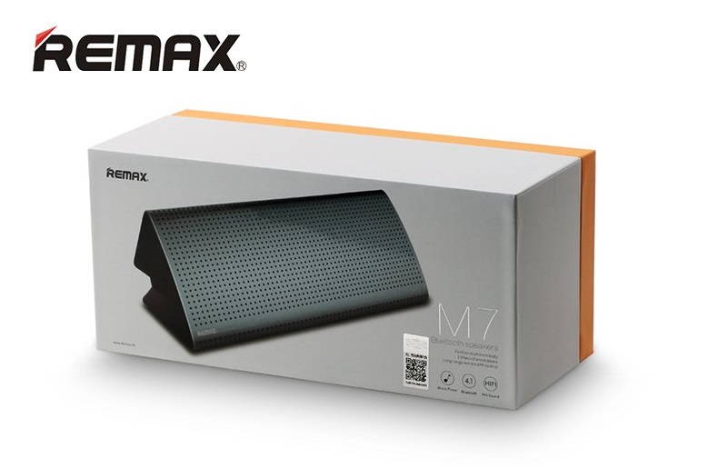 Ke kladům repráčků Remax M7 patří i skvělá výdrž baterie až 6 hodin nebo možnost přijímat telefonní hovory. Jistě oceníte i vynikající kvalitu zvuku a díky použitému hliníku se navíc reproduktor hodí do každé místnosti.